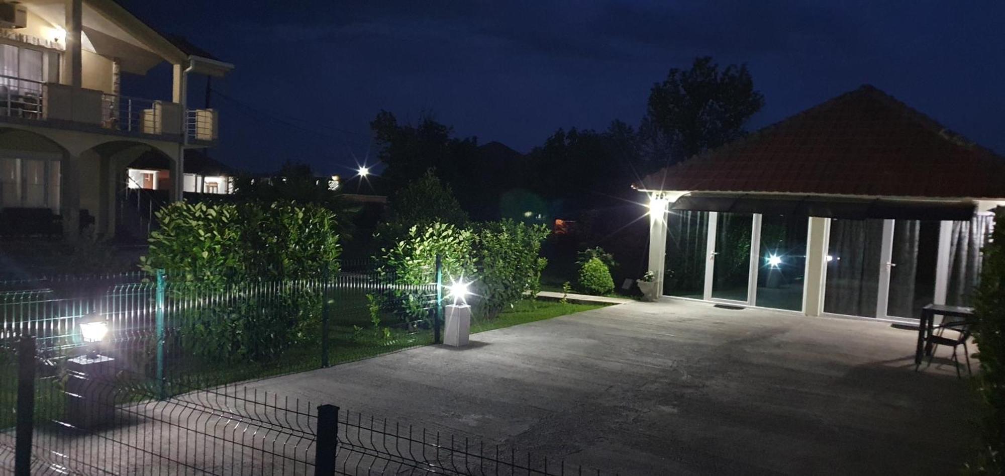 Cozzy Apartment Near The Aiport Podgorica Mitrovici  Exteriör bild